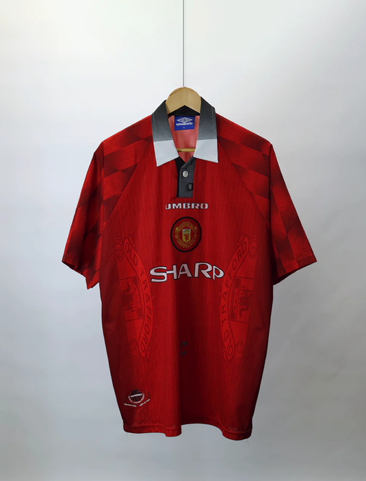 The Top 10 Retro Manchester United Shirts